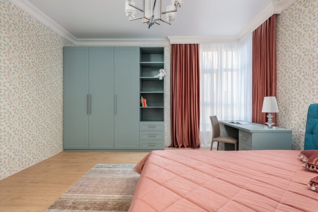 porządna szafa nie musi być droga